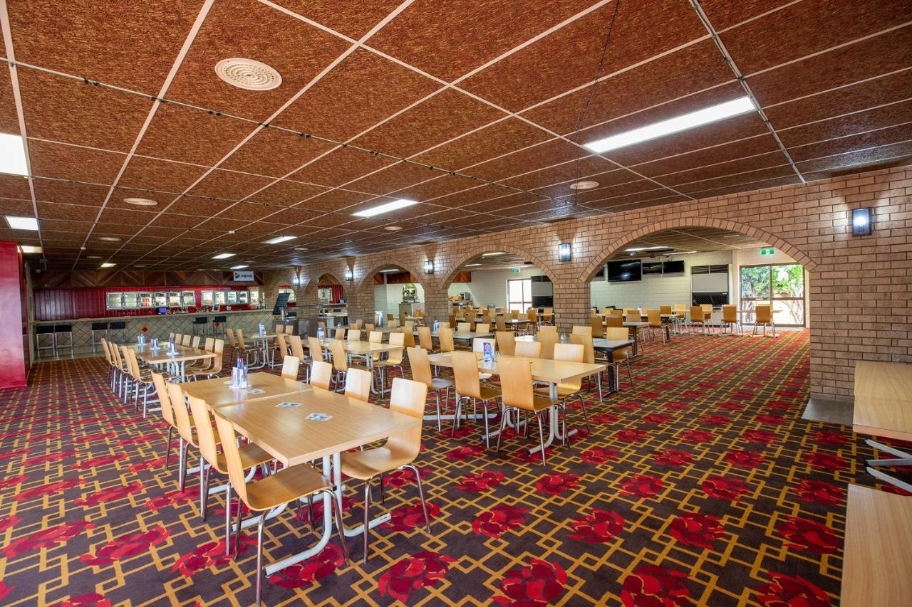 Leichhardt Hotel Motel Клонкарри Экстерьер фото
