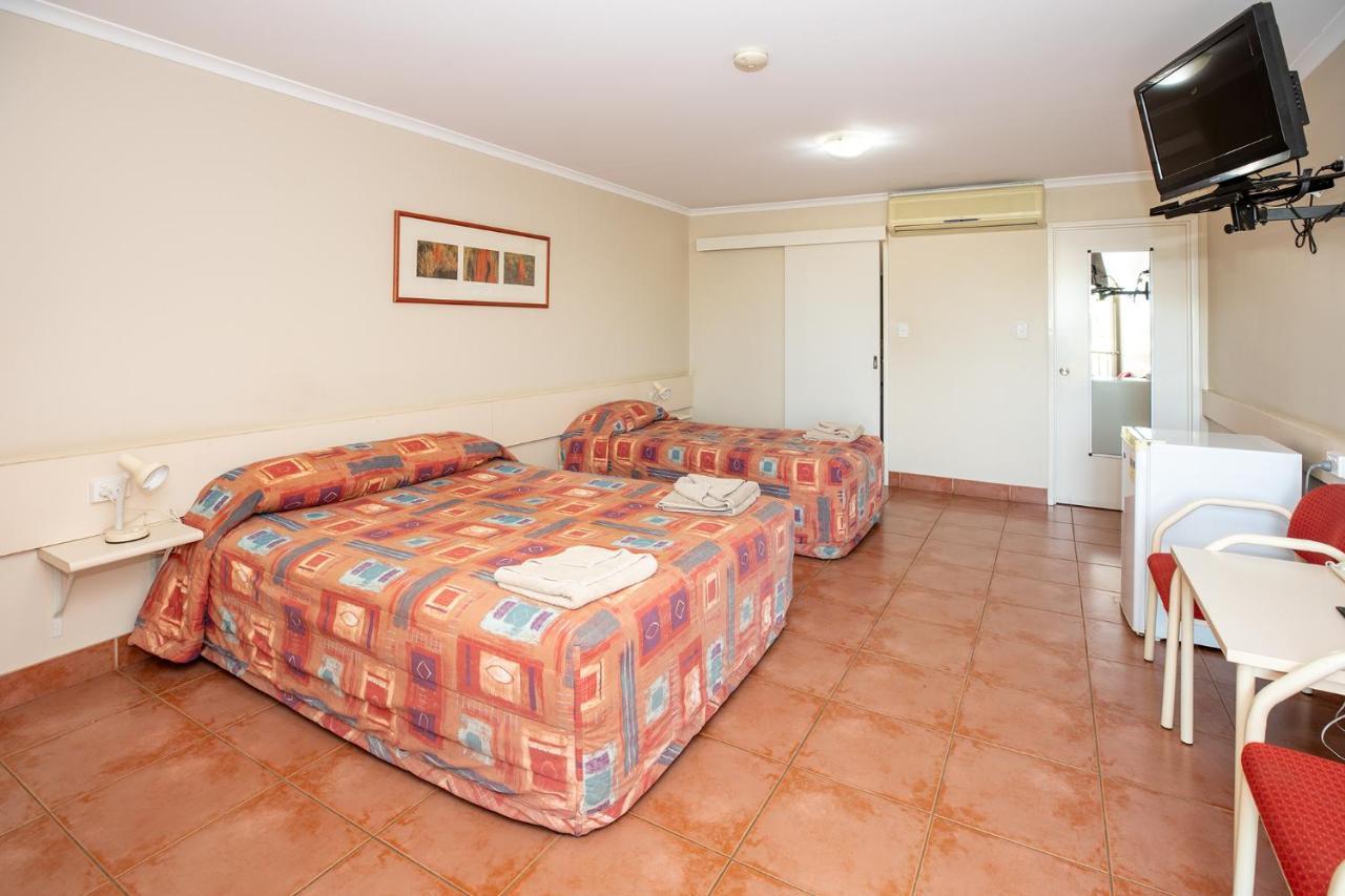 Leichhardt Hotel Motel Клонкарри Экстерьер фото