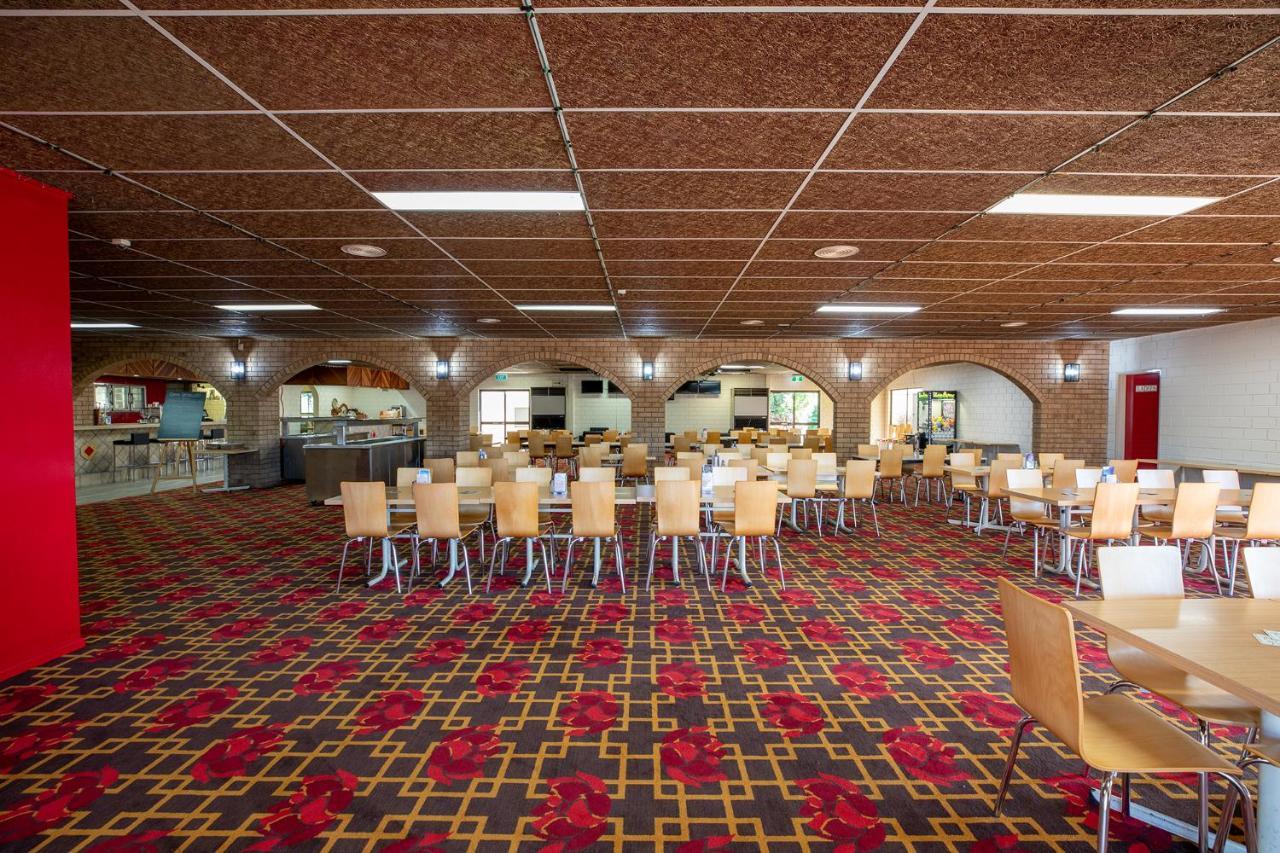 Leichhardt Hotel Motel Клонкарри Экстерьер фото
